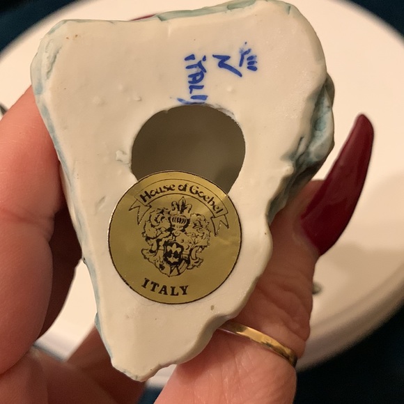 SALE House of Goebel figurine - Picture 6 of 10